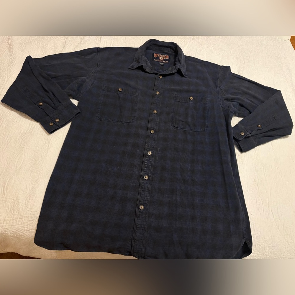 Vintage Duluth Trading Co Men’s Navy Plaid Flannel Button-down Shirt
